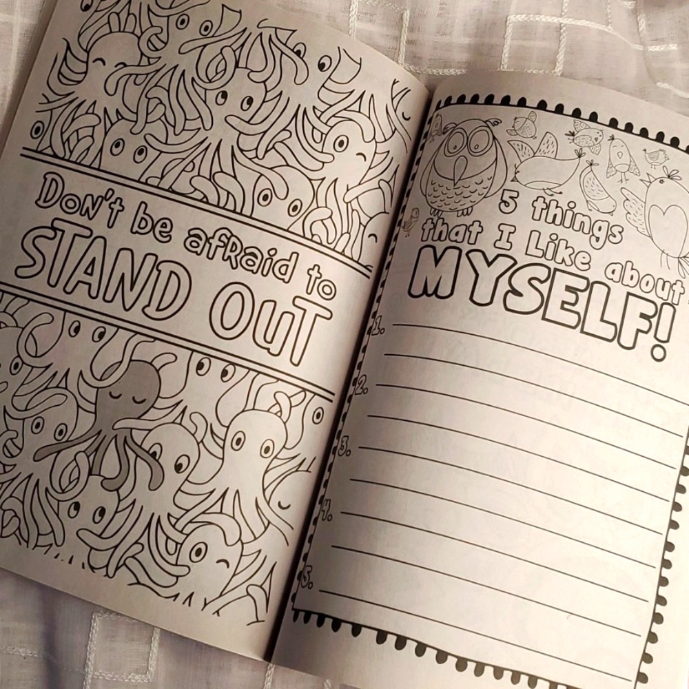 Coloring &‎ Activity Books - Picture 4 of 8